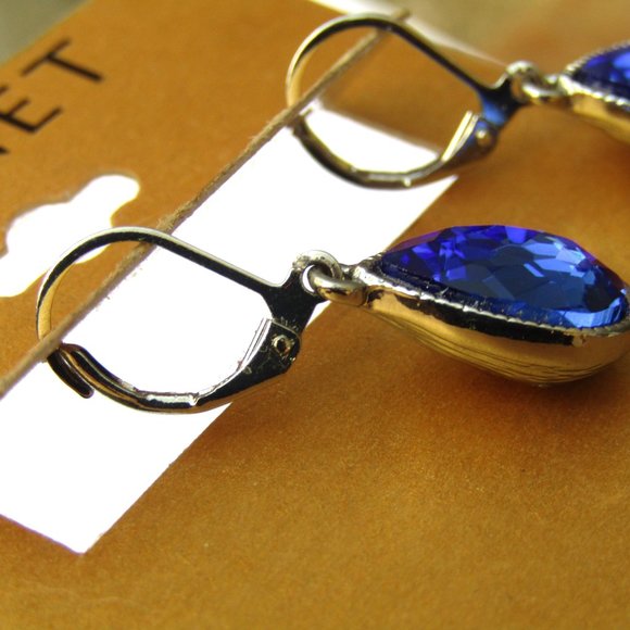 Monet Earrings Blue Crystal Teardrop Dangle NWT - Picture 2 of 3